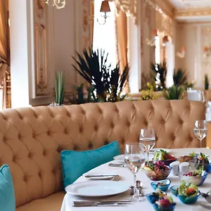 5* Hotel Moevenpick Star